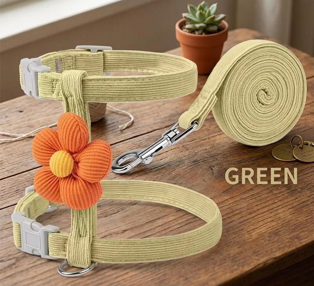 Cat/Small Dog Pet Harness and Leash Combo Set, Cute Striped Floral Design, Suitable for Holiday Decoration and Photography, for Small Cats/Pet Dogs